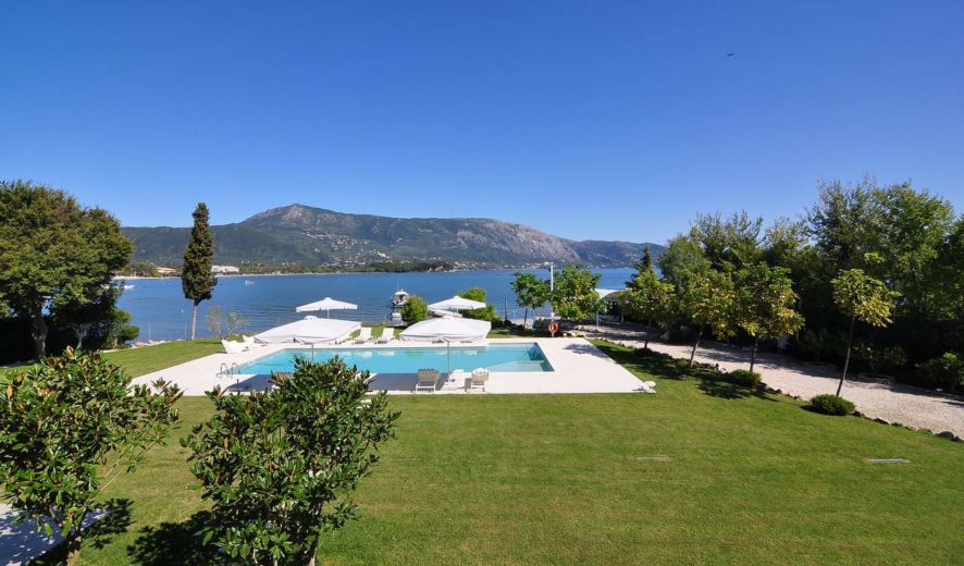 Contemporary Royal Villa in Central Corfu