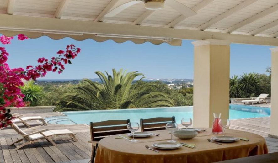 Prestigious Villa in Corfu