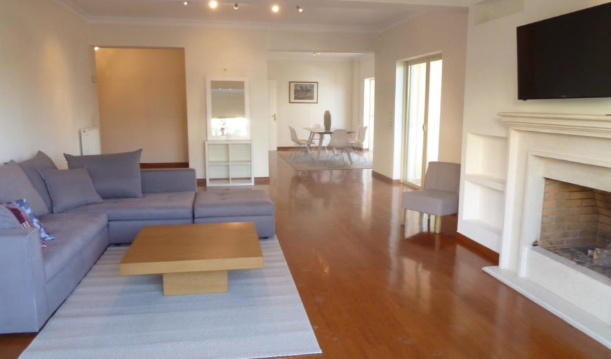Apartment to let in Glyfada