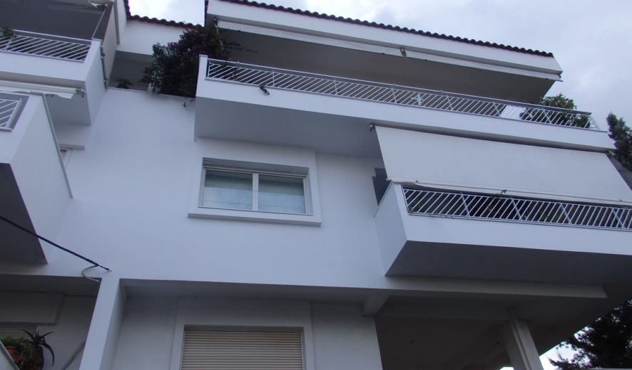 Centrally located Maisonette