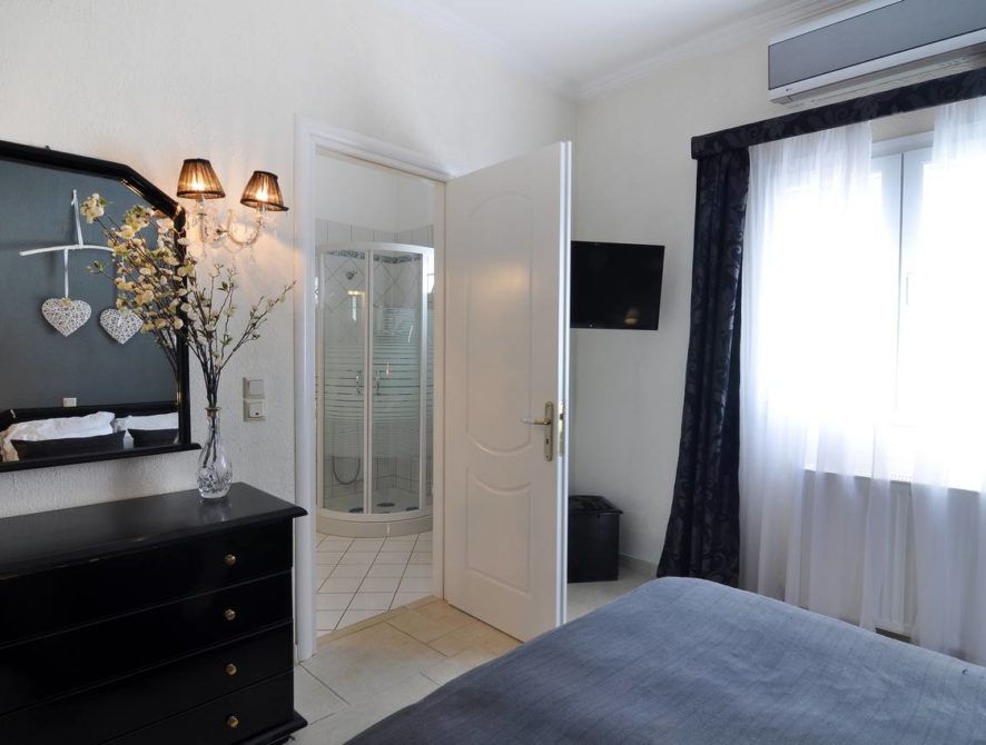 villa-in-kato-Korakiana-3963-16-